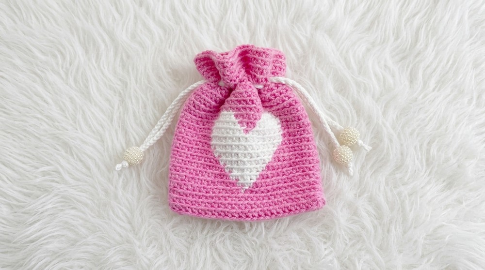 Crochet Pouch With Heart Pattern