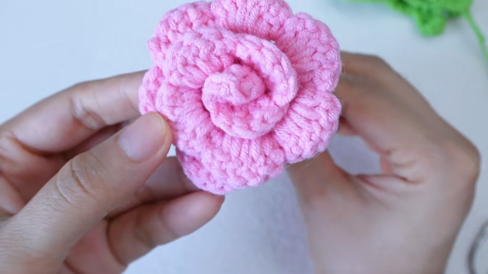Crochet Beautiful Rose Pot Pattern