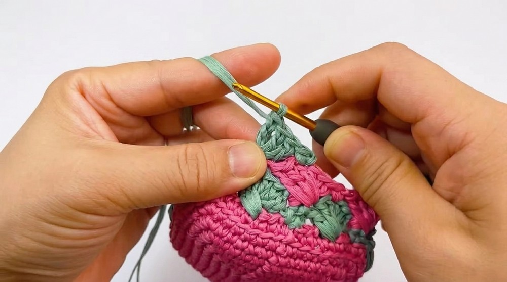 Crochet Crossbody Bag Pattern 3