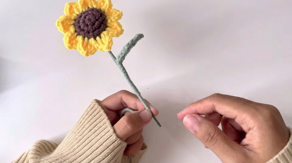Crochet Flower Pot Pattern 3
