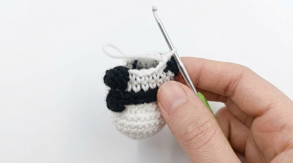 Crochet Panda Keychain Pattern 2