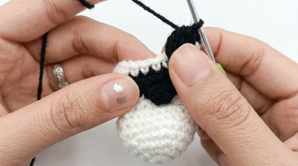 Crochet Panda Keychain Pattern 3