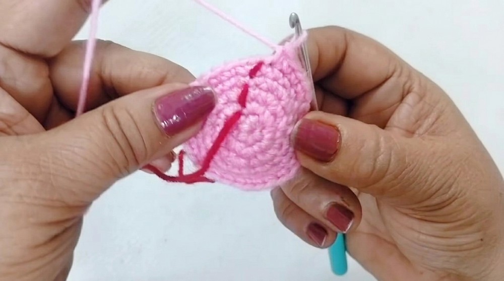 Crochet Pig Amigurumi Pattern 1
