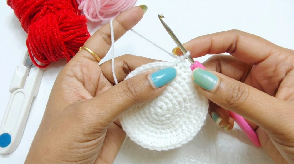 Crochet Snowman Amigurumi Pattern 1