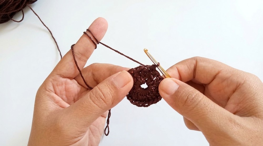 Crochet Sunflower Coaster Pattern 1