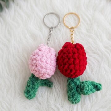 Crochet Tulip Keychain Pattern 5