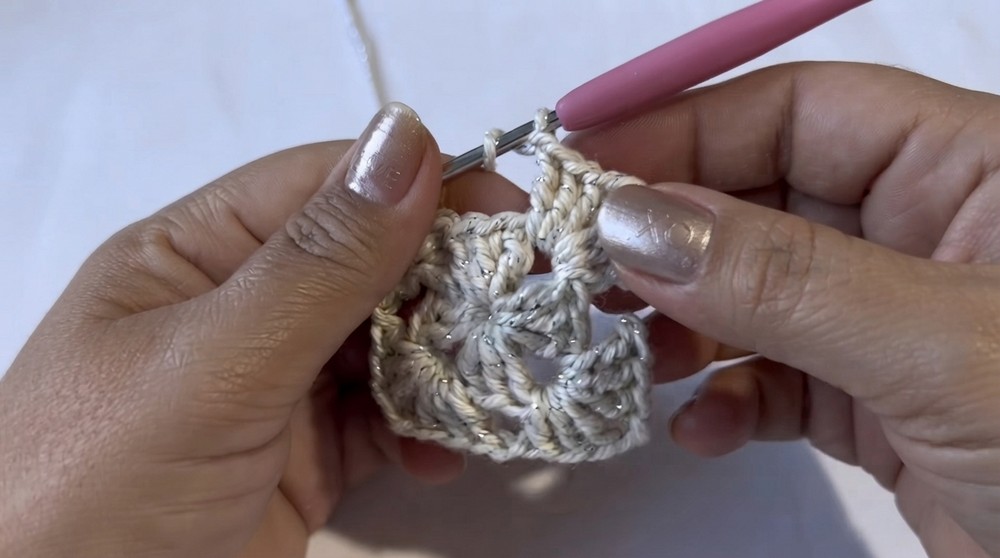 Beautiful Crochet Placemat Pattern 2