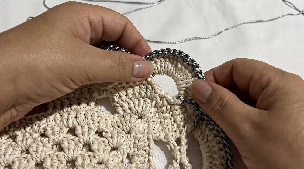 Beautiful Crochet Placemat Pattern 5