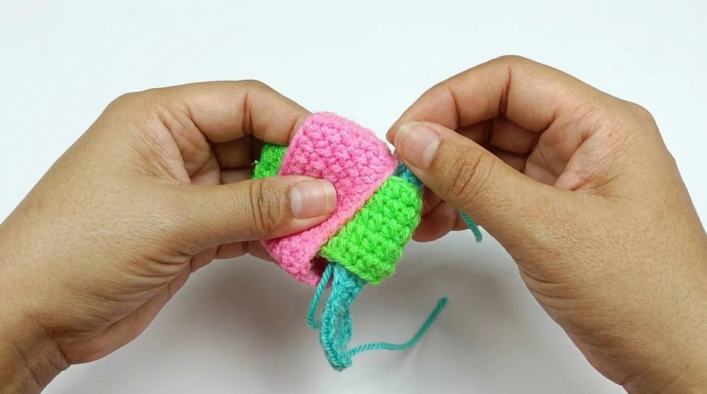 Crochet Ball Keychain Pattern 3