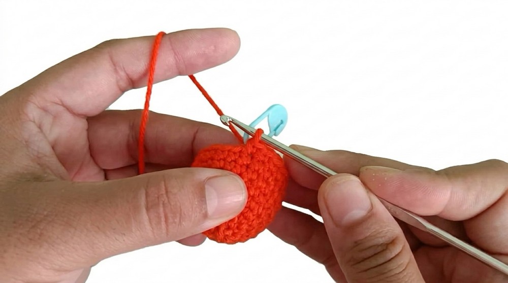 Crochet Carrot With Holding Book Pattern 2