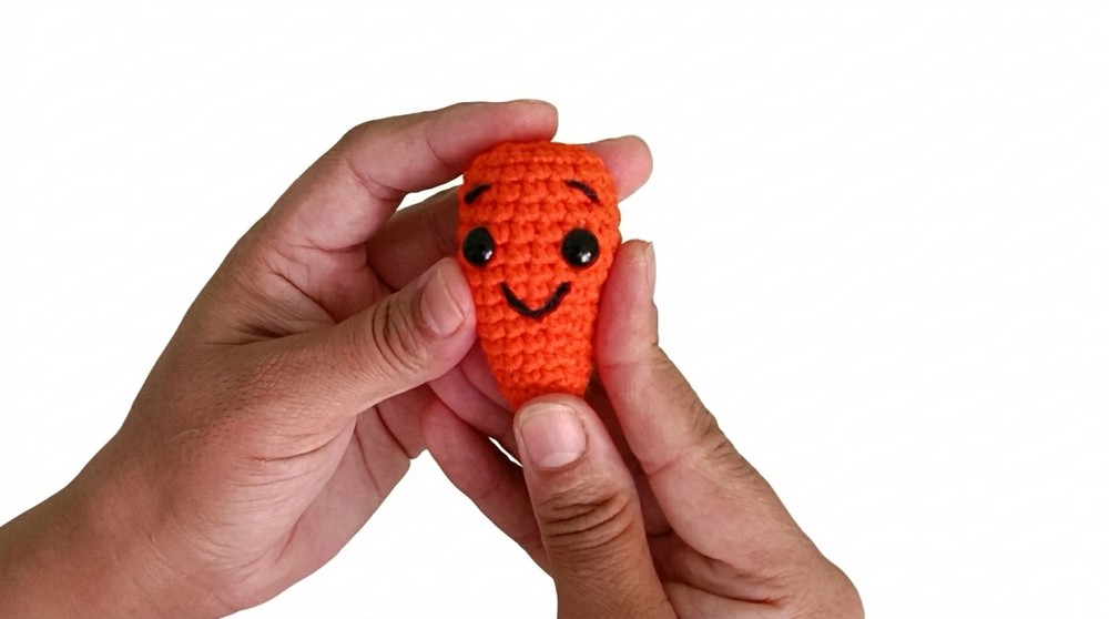 Crochet Carrot With Holding Book Pattern 3