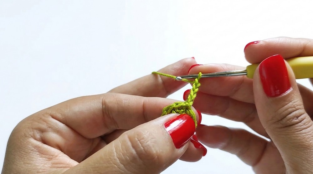 Crochet Christmas Ornament Pattern 1