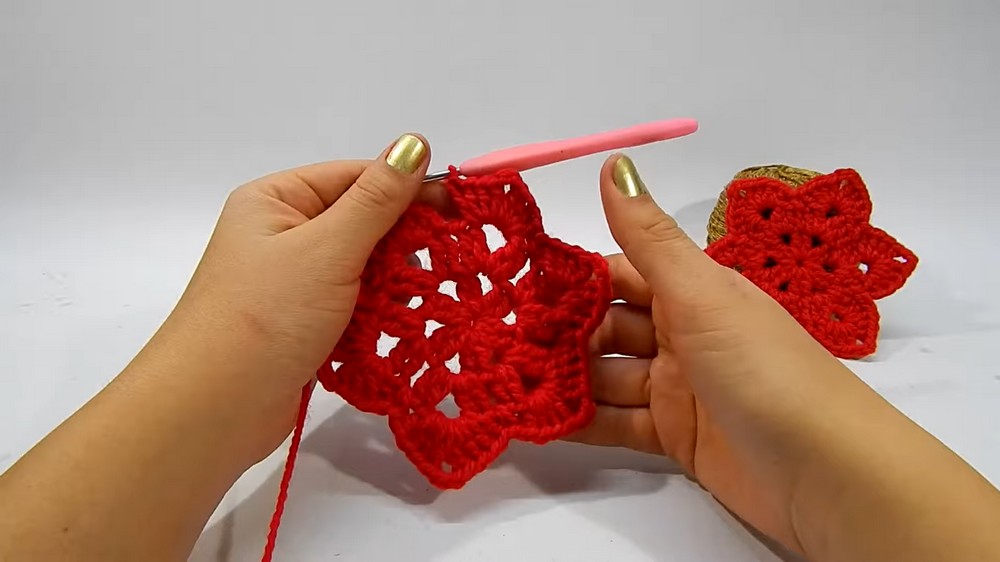 Crochet Christmas Star Pattern 3