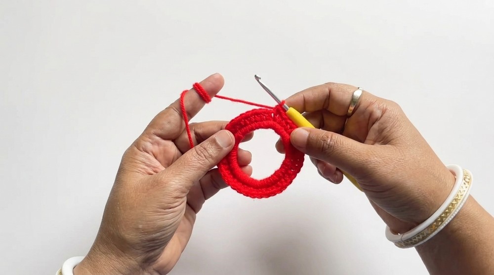 Crochet Christmas Wreath Pattern 2