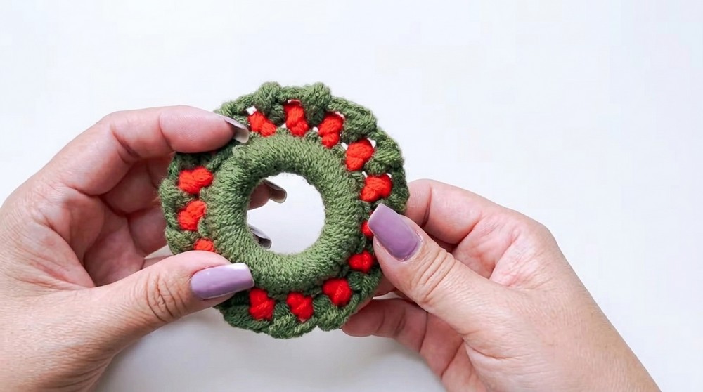 Crochet Christmas Wreath Pattern 3