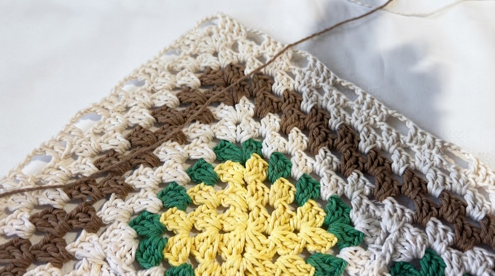 Crochet Granny Square Rug Pattern 5