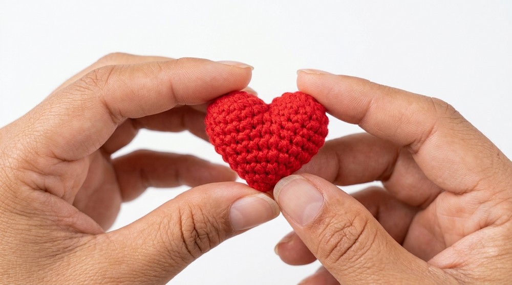 Crochet Heart Flower Pot Pattern 2