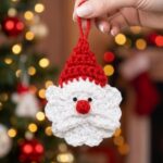 Crochet Santa Claus Keychain Pattern 5