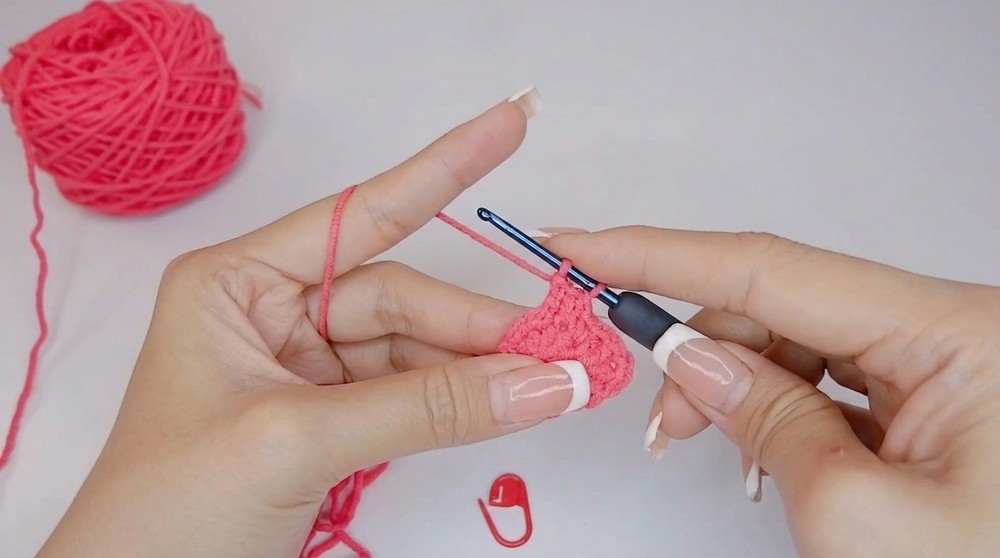 Crochet Star Keychain Pattern 2