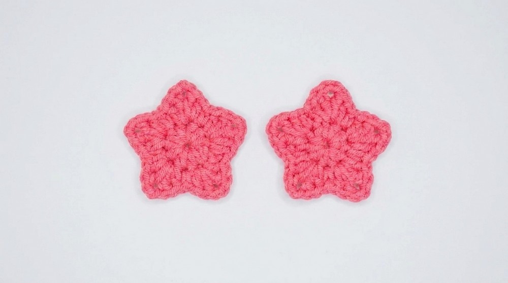 Crochet Star Keychain Pattern 3