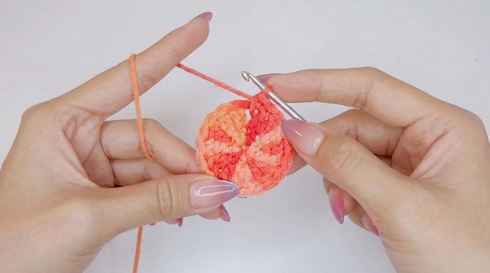 Crochet Star Keychain Pattern 1