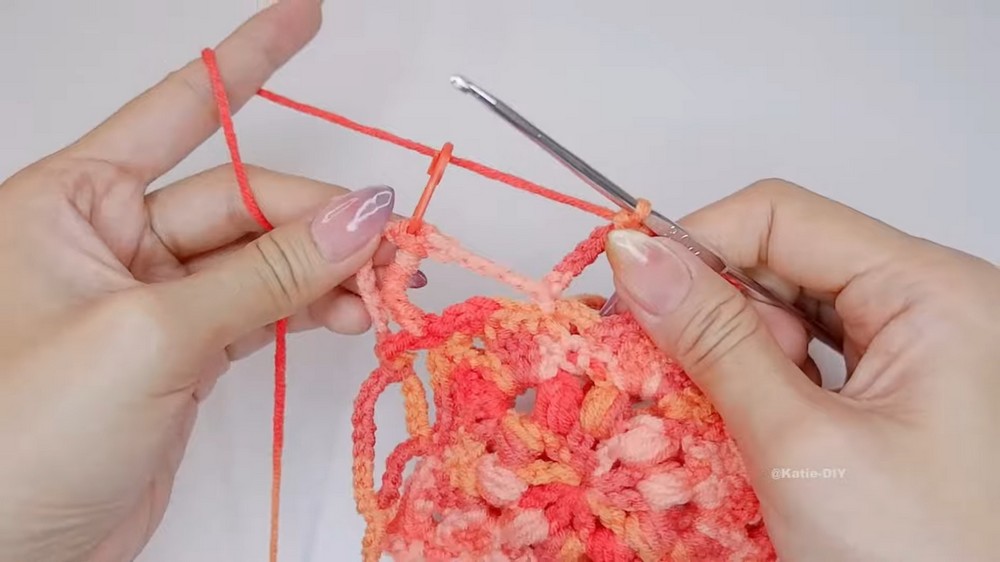 Crochet Star Keychain Pattern 3