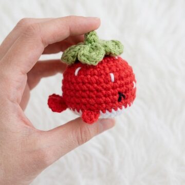 Crochet Strawberry Whale Pattern 5