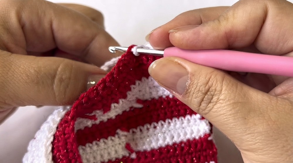 Cute Crochet Popcorn Pouch Pattern 3