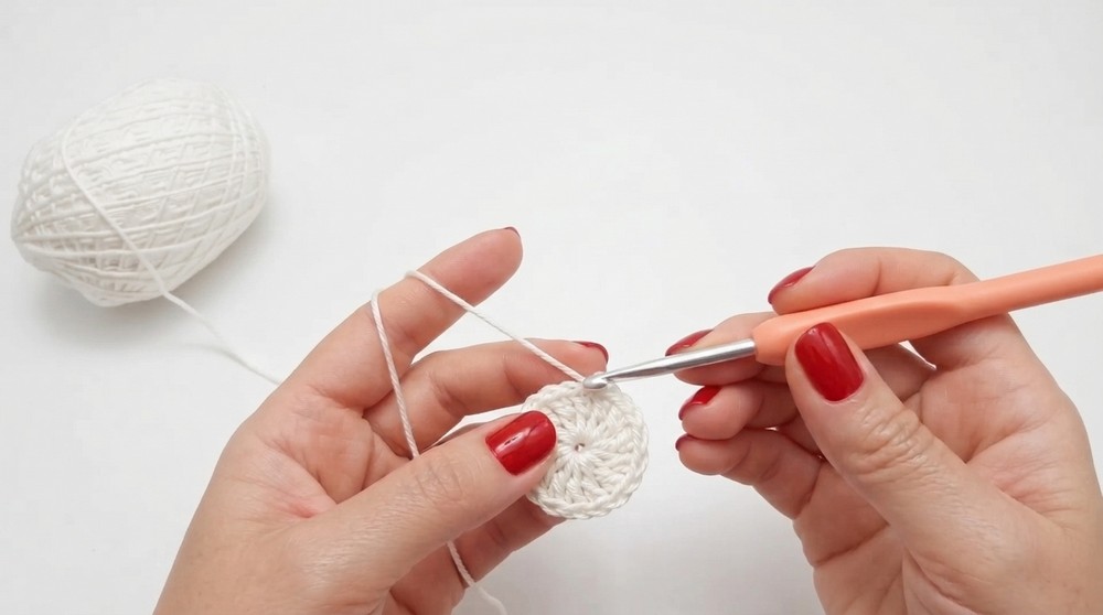 How to Luara crochet skirt. Made with squares 3