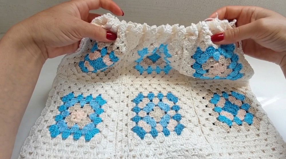 How to Luara crochet skirt. Made with squares 7