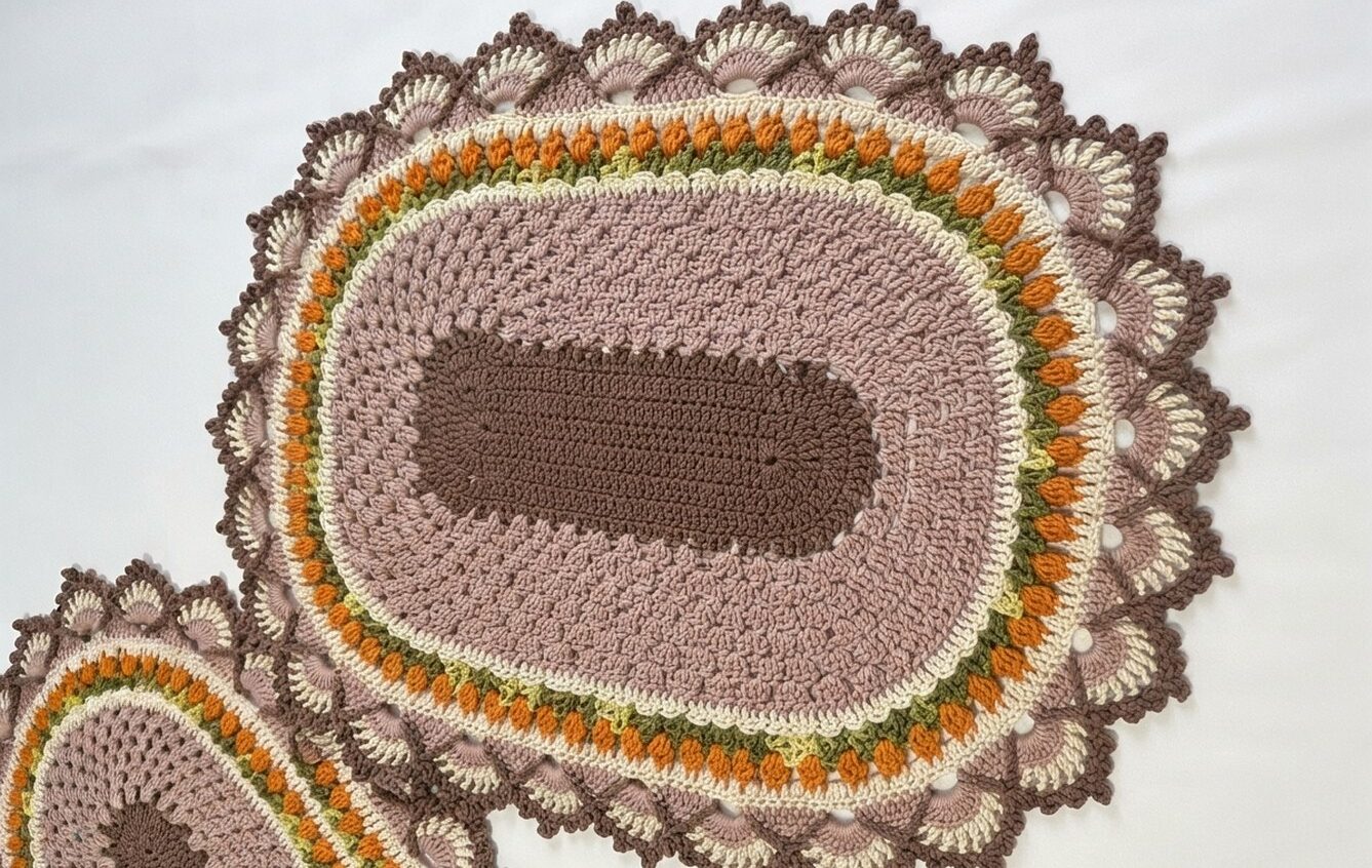 Oval Tulip Crochet Rug Pattern 6