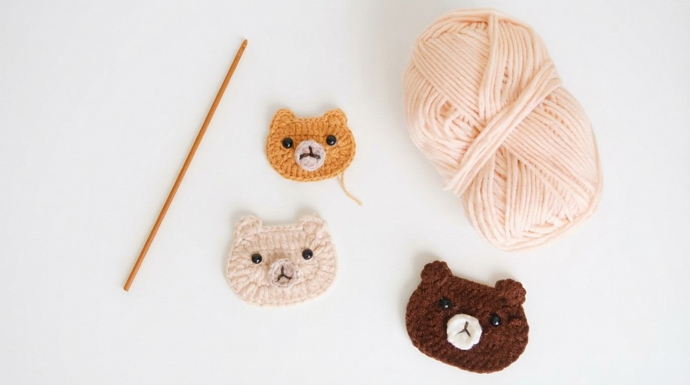 How To Crochet Little Bear Koguma Hair Clip Applique (4)