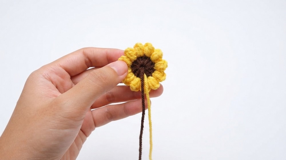 How To Crochet Sunflower Brooch Applique 6