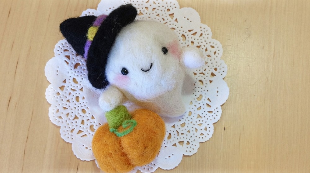 DIY Halloween Ghost Pumpkin Witch Needle Felt Tutorial 1