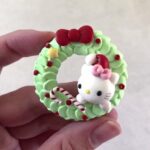 DIY Hello Kitty Christmas Wreath 1