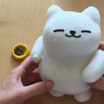 DIY Plush Tubbs From Neko Atsume 1