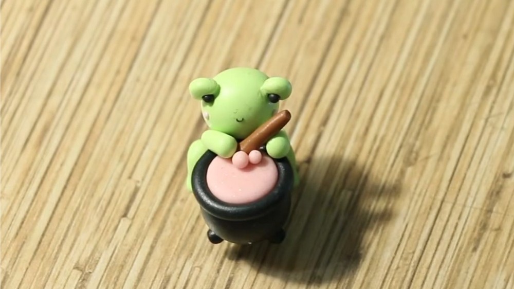 DIY Polymer Clay Halloween Witch Frog 5