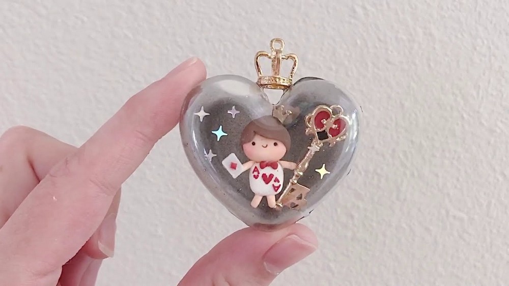DIY Princess Of Hearts 1