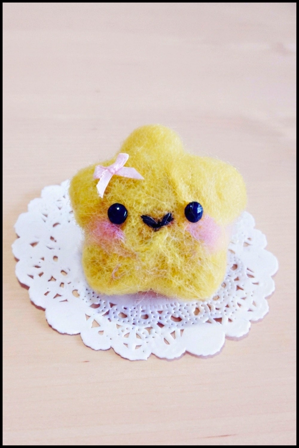 Kawaii Felting Star Plushie Tutorial 1