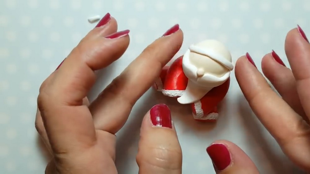 DIY Polymer Clay Santa Claus 6