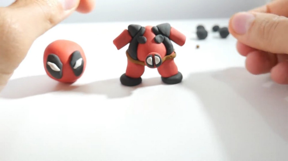 DIY Polymer Clay Chibi Deadpool Tutorial 5