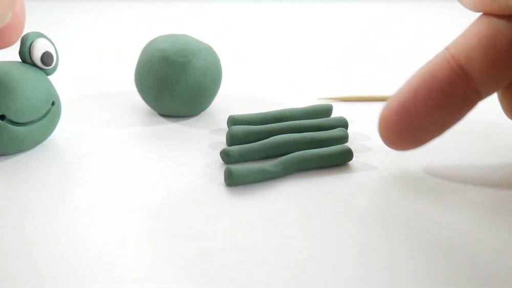DIY Polymer Clay Frog Tutorial 3