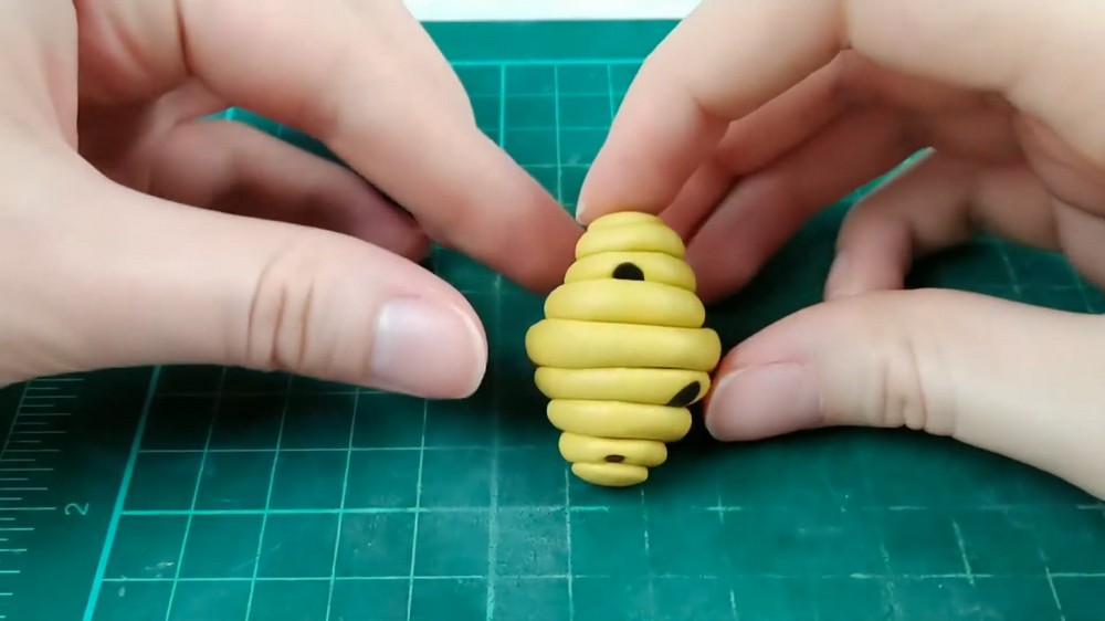 DIY Polymer Clay Beehive With Bees Tutorial 3