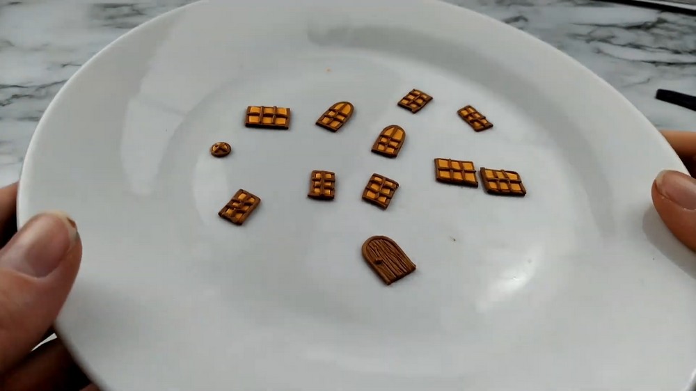 DIY Polymer Clay Haunted House Tutorial 3