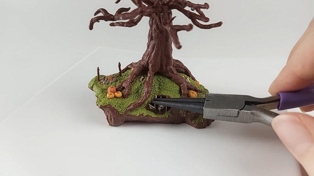 DIY Polymer Clay Mini Haunted Tree Tutorial 5